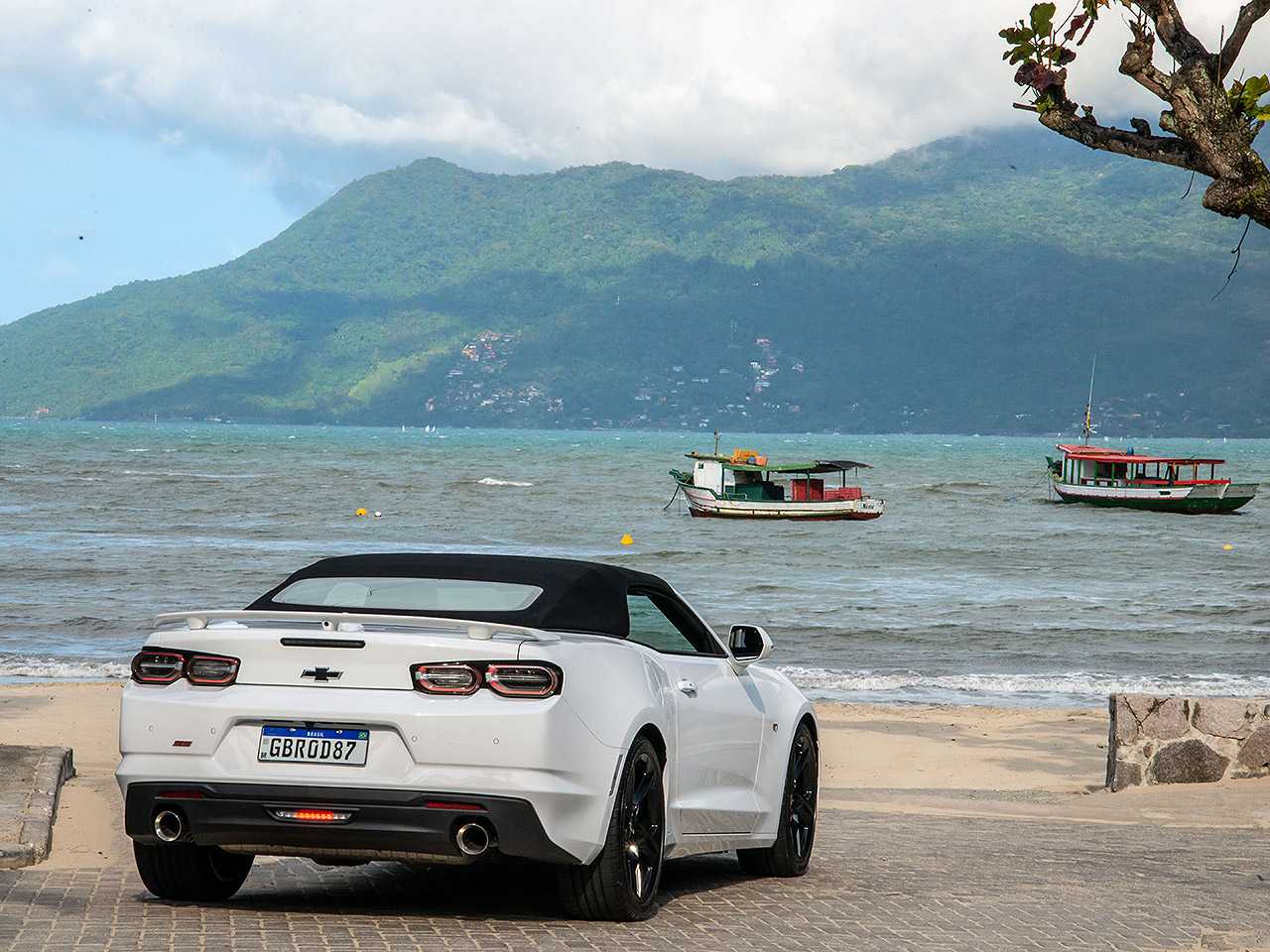 Chevrolet�Camaro 2020 - �ngulo traseiro