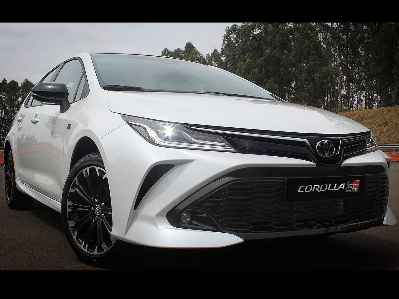 Toyota Corolla 2021 - outros