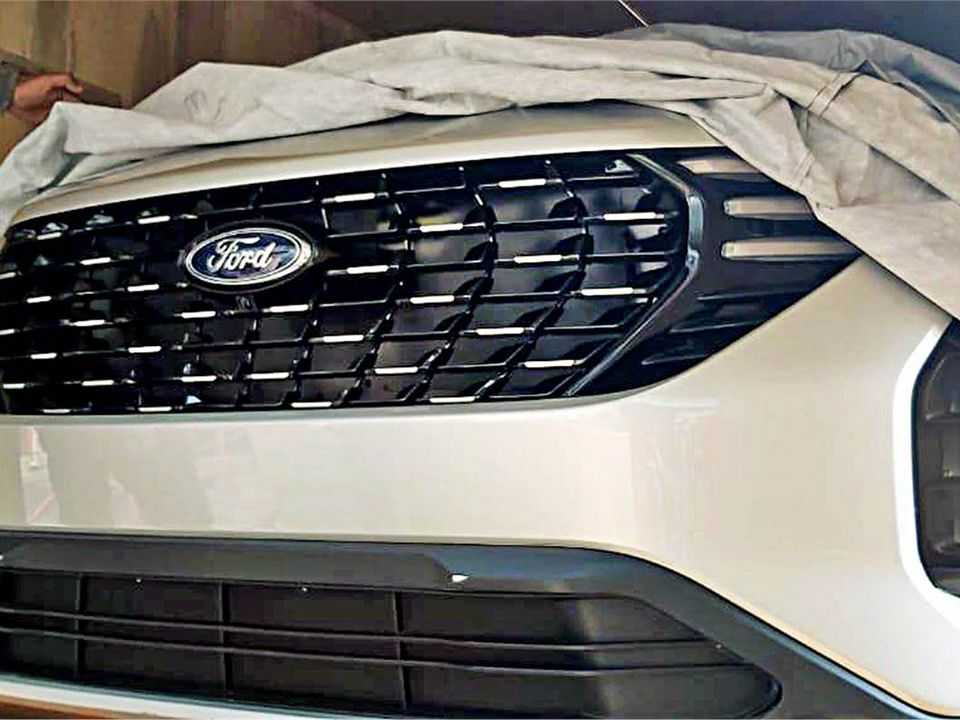 Flagra do futuro SUV desenvolvido pela Ford e Mahindra para mercados emergentes