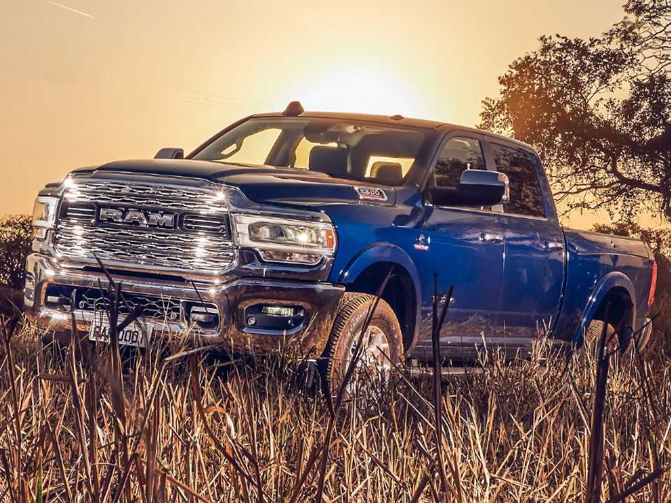 RAM�2500 2020 - �ngulo frontal