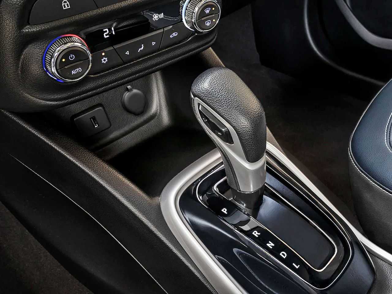 Chevrolet�Tracker 2021 - c�mbio