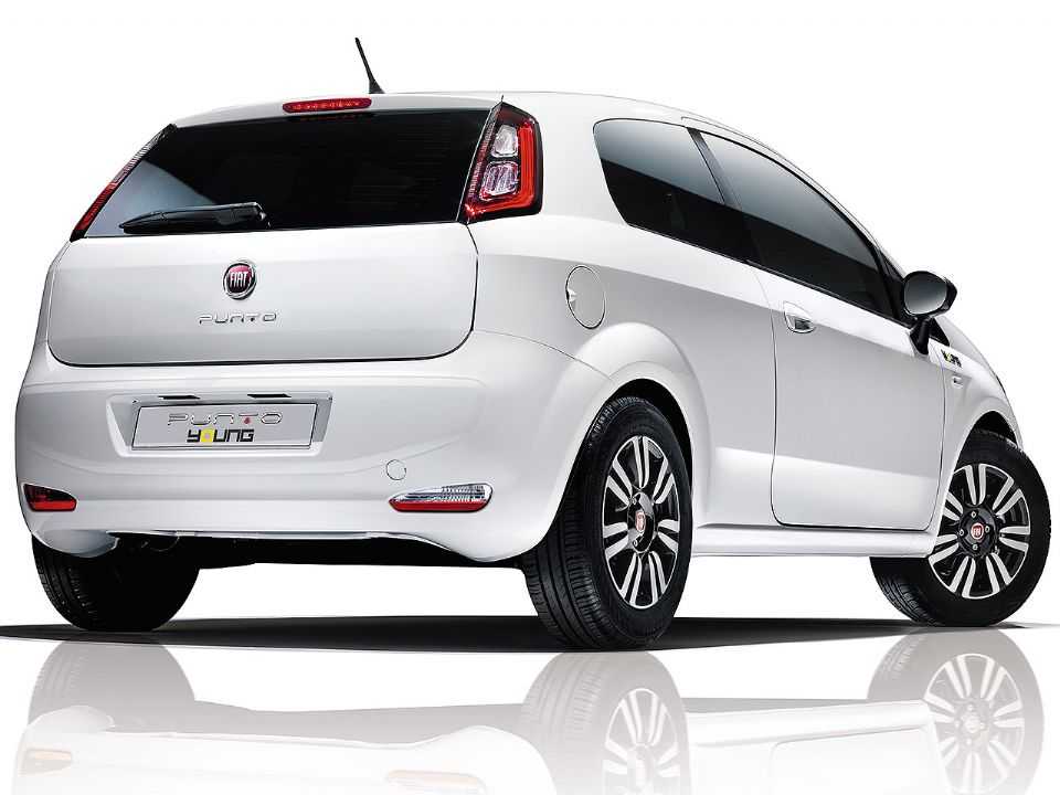 Acima o Fiat Punto vendido na Itália Acima o Fiat Punto vendido na Itália