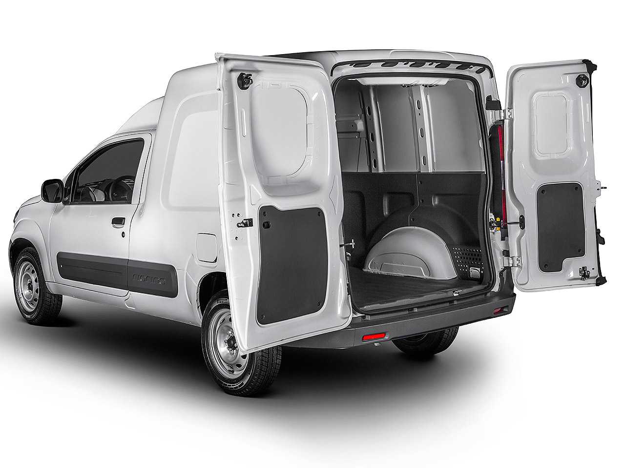 Fiat�Fiorino 2021 - �ngulo traseiro