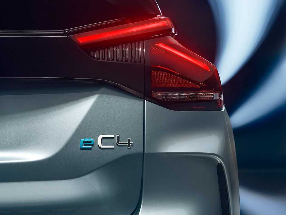 O novo Citroën ë-C4, variante completamente elétrica do hatch francês
