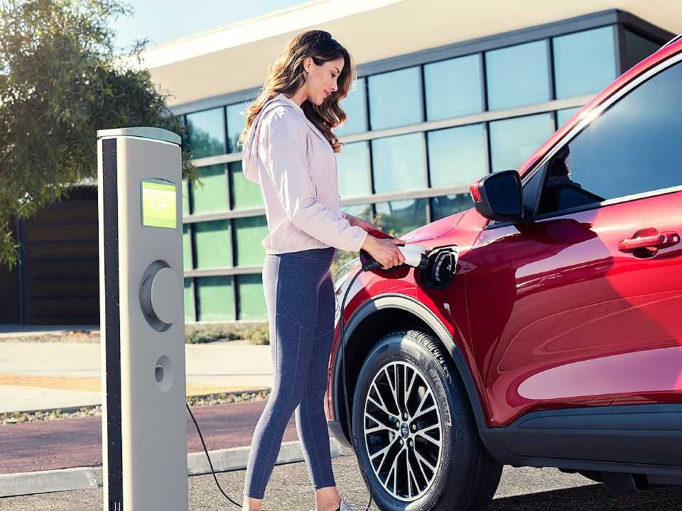 Ford Escape Plug-In Hybrid 2020