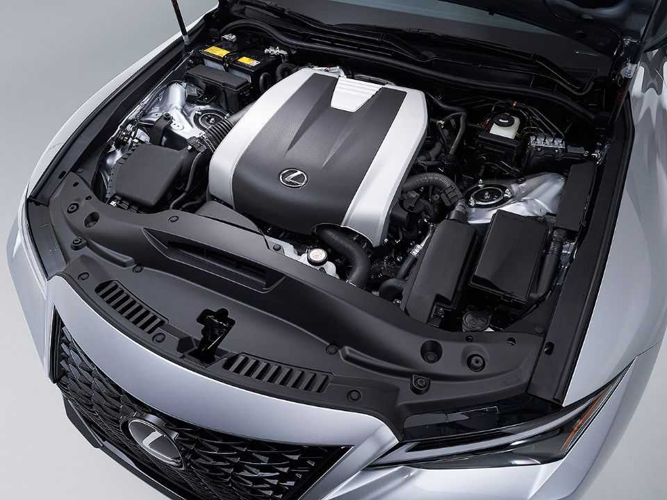 Lexus�IS 2021 - motor