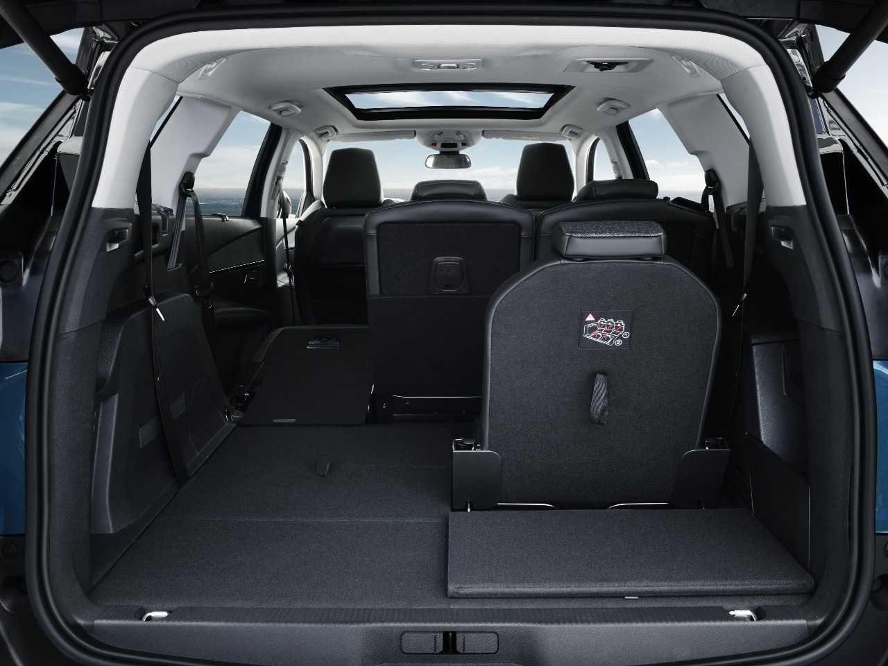 Peugeot�5008 - Foto 5 de 22 - 1600 x 1200 pixels2021 - porta-malas