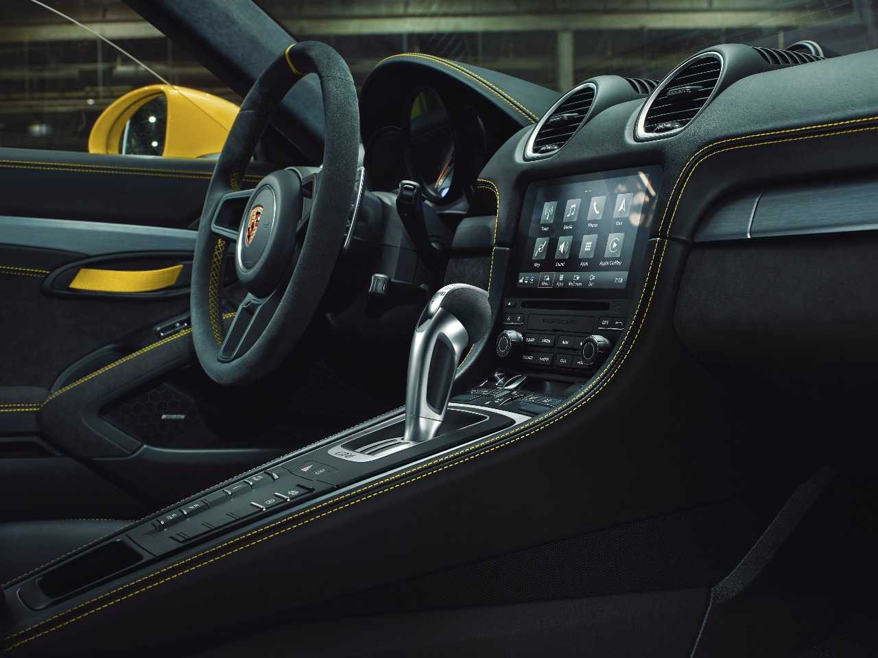 Porsche�718 Cayman 2021 - console central