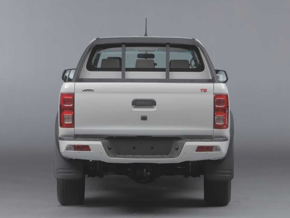 JAC�iEV 330P 2021 - traseira