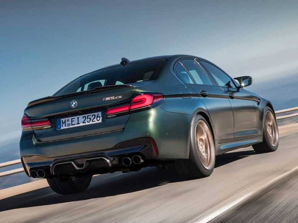 BMWM5 2021 - ngulo traseiro