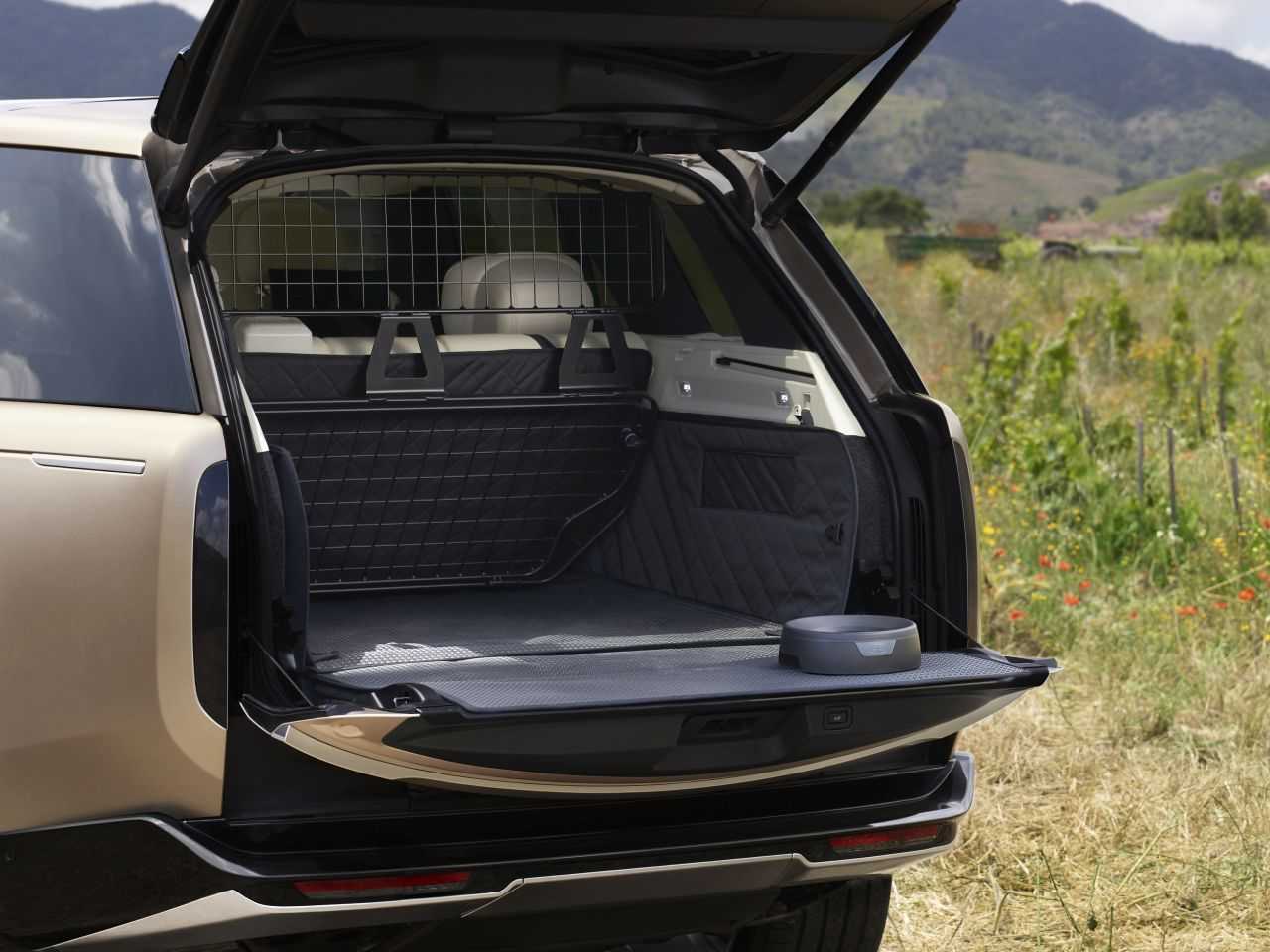 Land RoverRange Rover 2022 - traseira