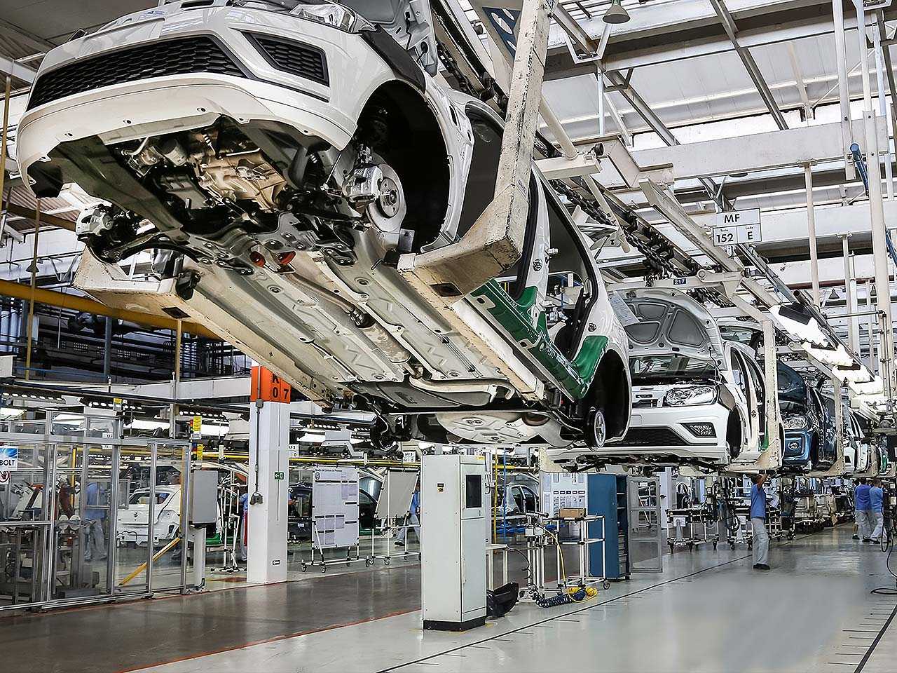 Linha de produção da VW no Brasil
