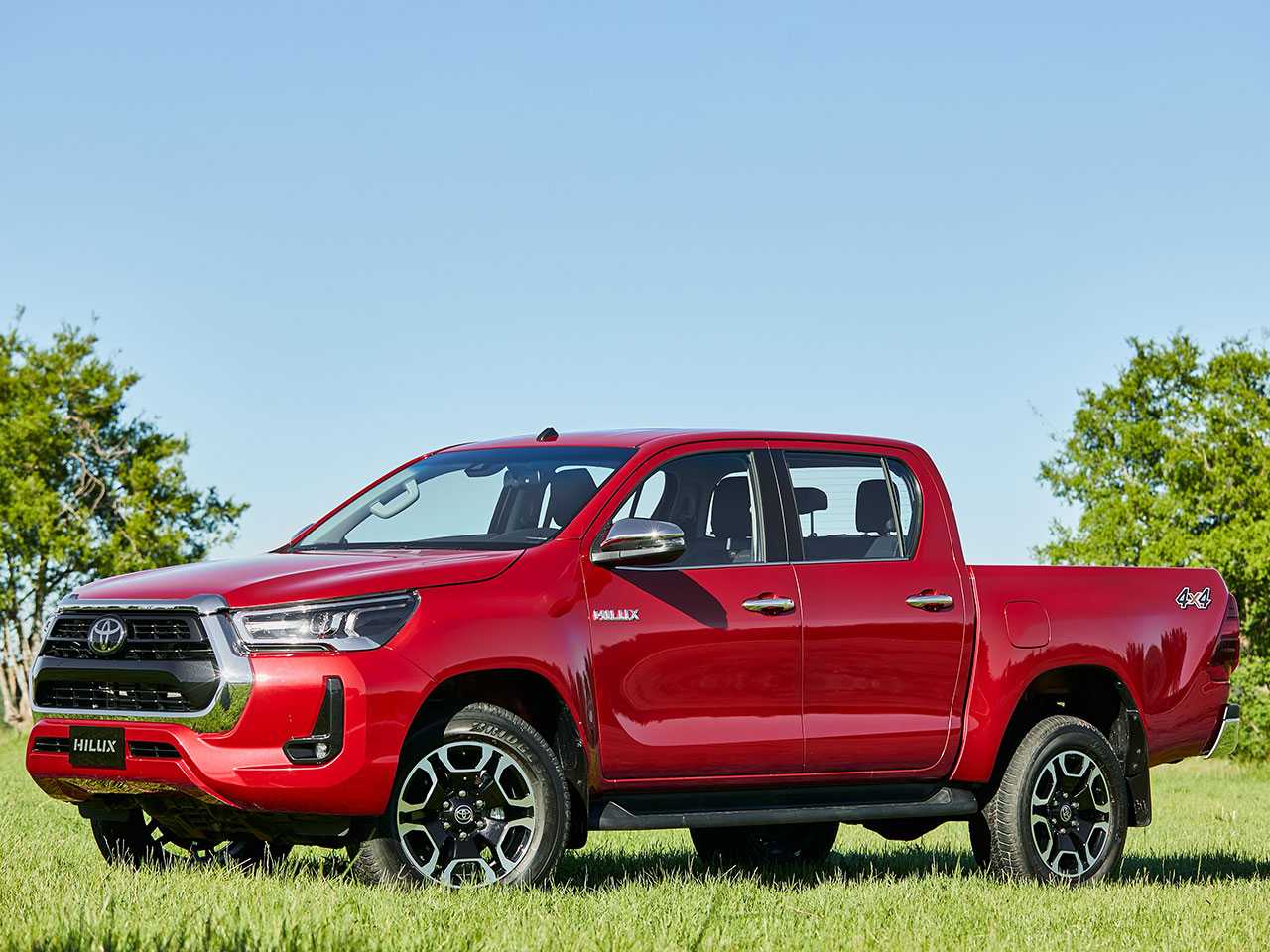 ToyotaHilux 2022 - lateral