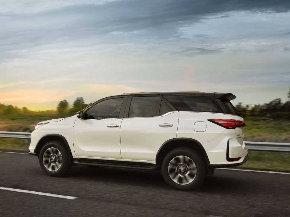 Toyota�SW4 2022 - lateral