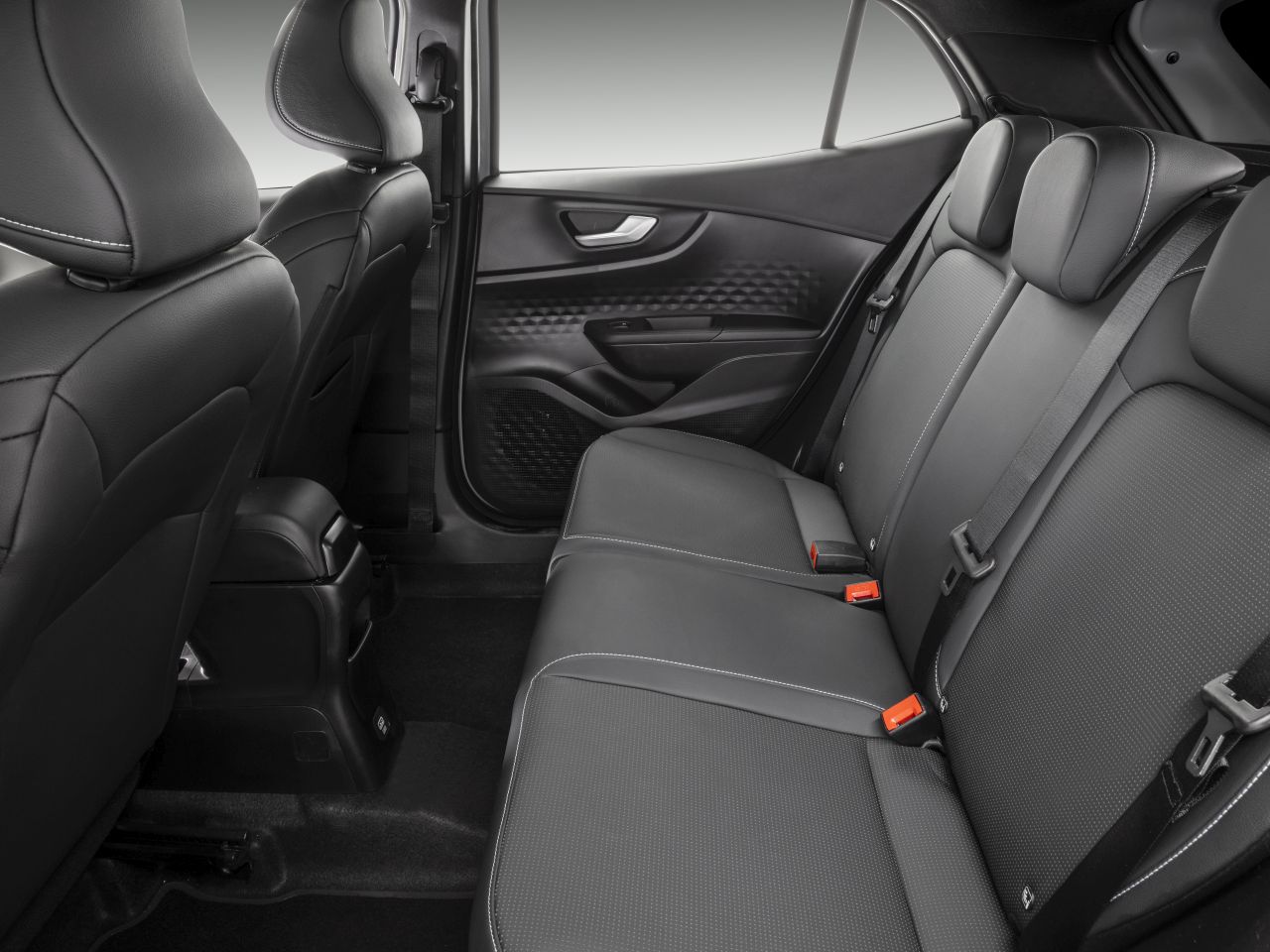 Fiat�Pulse - Foto 63 de 99 - 1600 x 1200 pixels2022 - bancos traseiros