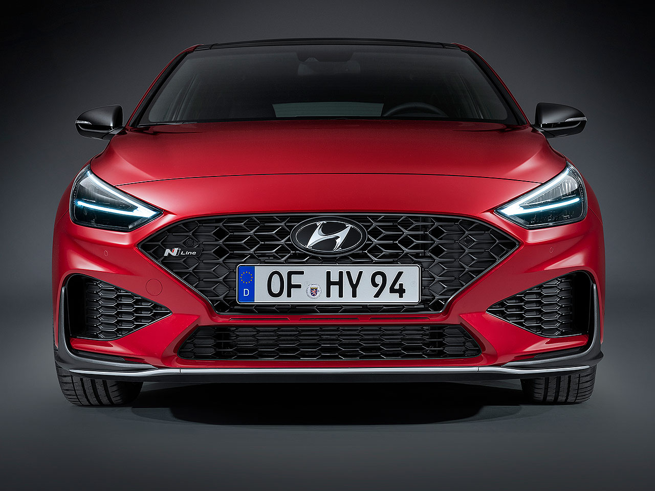 Acima o Hyundai i30 europeu: inspiração para o facelift do HB20 nacional