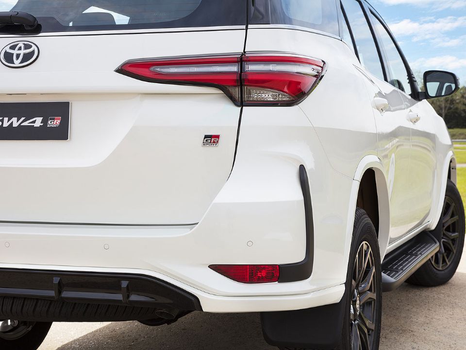 Toyota�SW4 2022 - lanternas