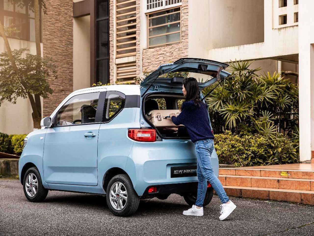 Wuling�Hong Guang MINI EV 2021 - �ngulo traseiro