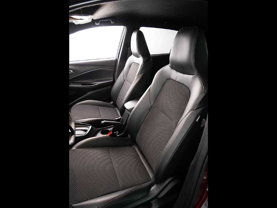 Chevrolet�Onix 2021 - bancos dianteiros