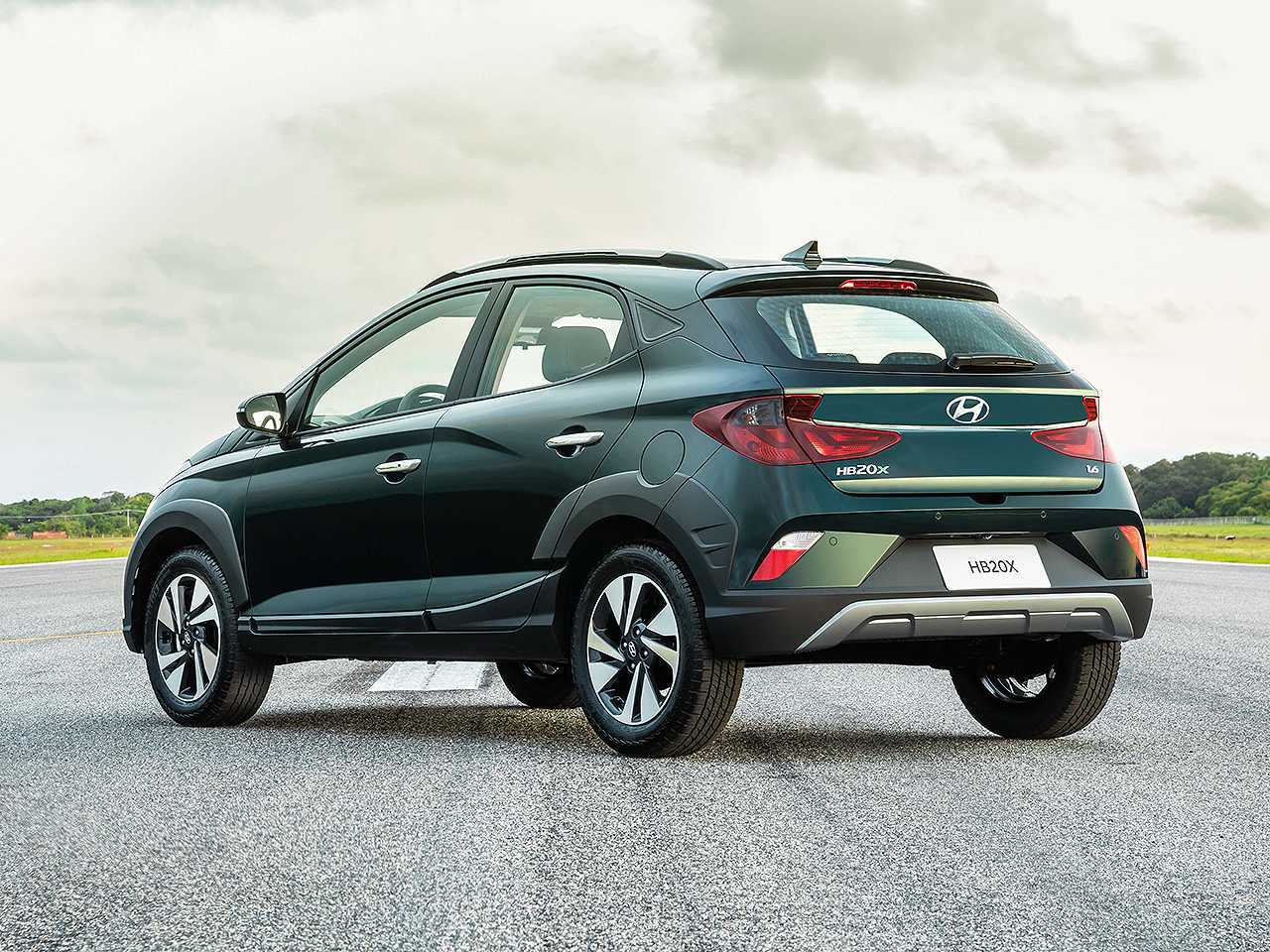 Hyundai�HB20X - Foto 2 de 22 - 1600 x 1200 pixels2021 - �ngulo traseiro