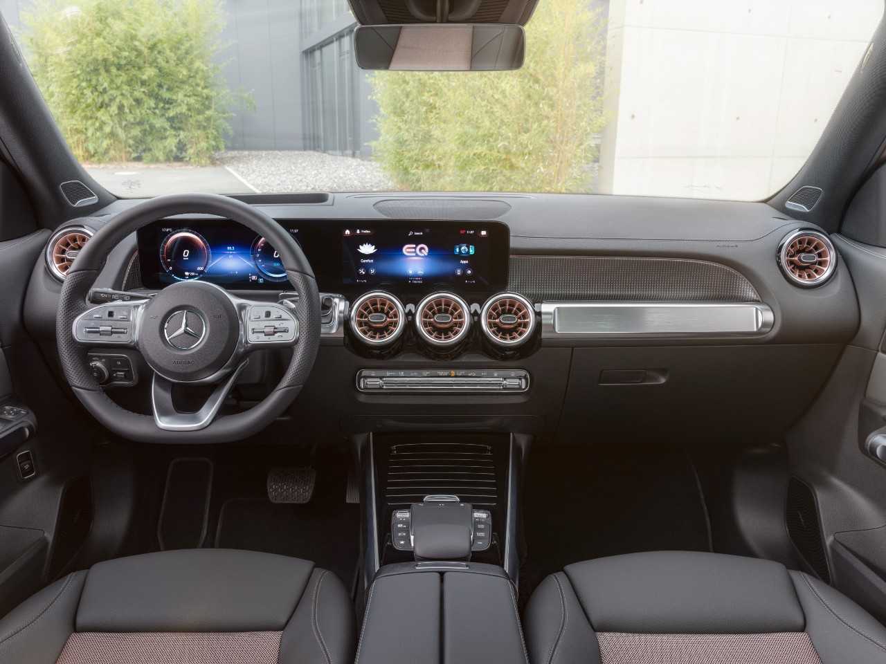 Mercedes-Benz�EQB - Foto 4 de 5 - 1600 x 1200 pixels2022 - painel