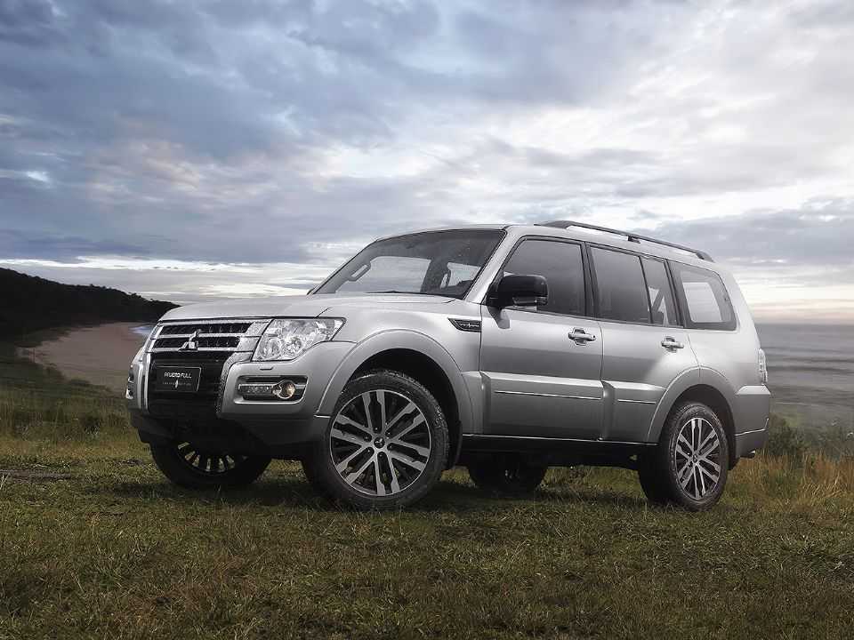 Mitsubishi�Pajero Full 2021 - �ngulo frontal