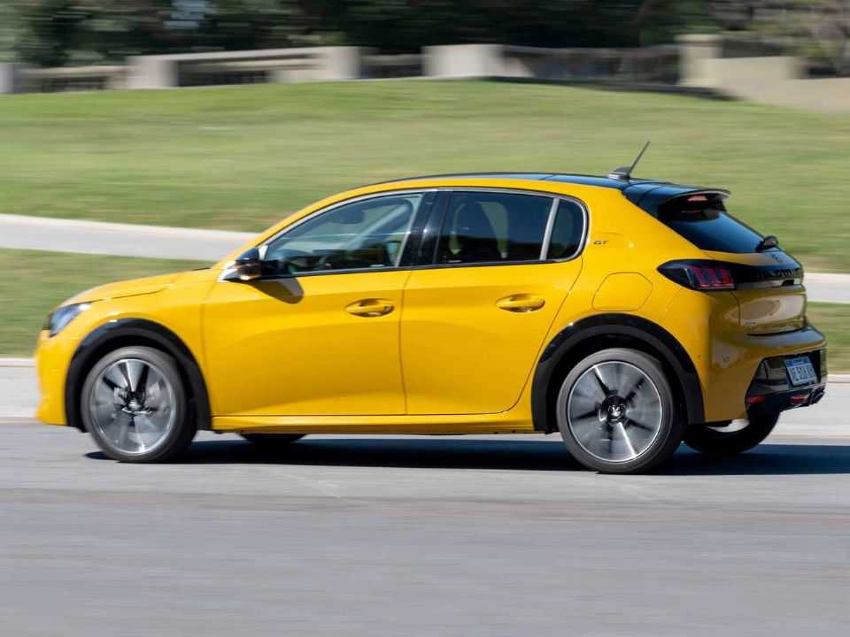 Peugeot�208 2022 - �ngulo traseiro