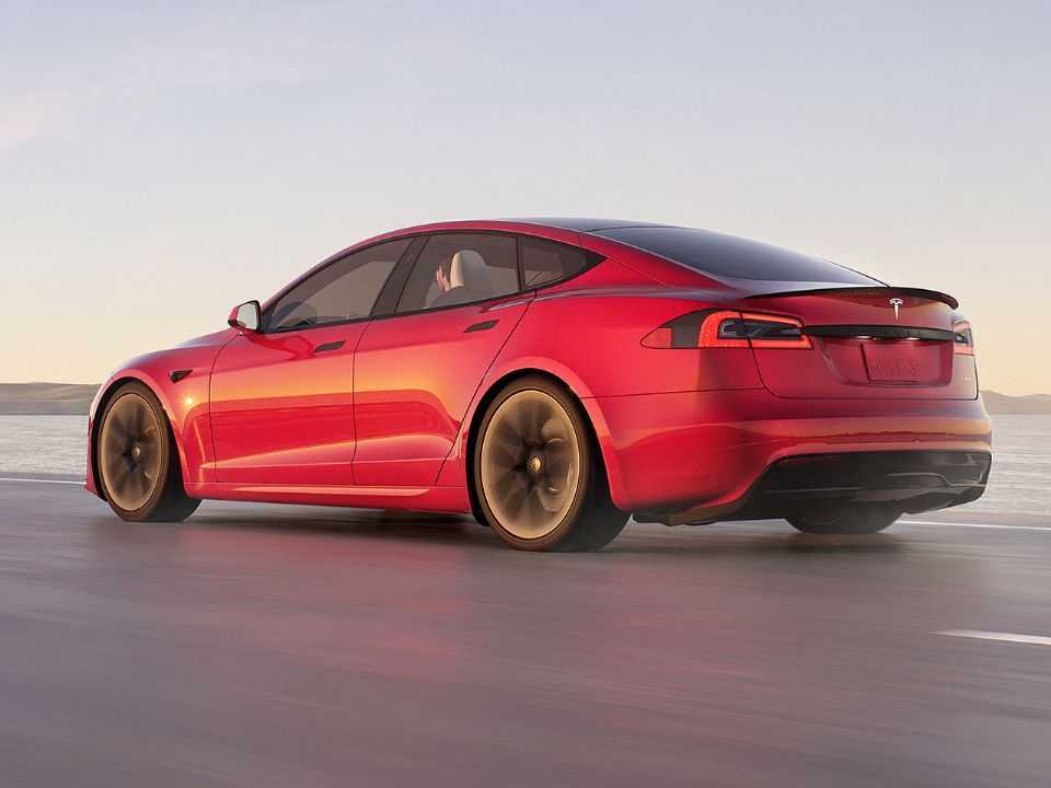 Tesla�Model S 2021 - �ngulo traseiro