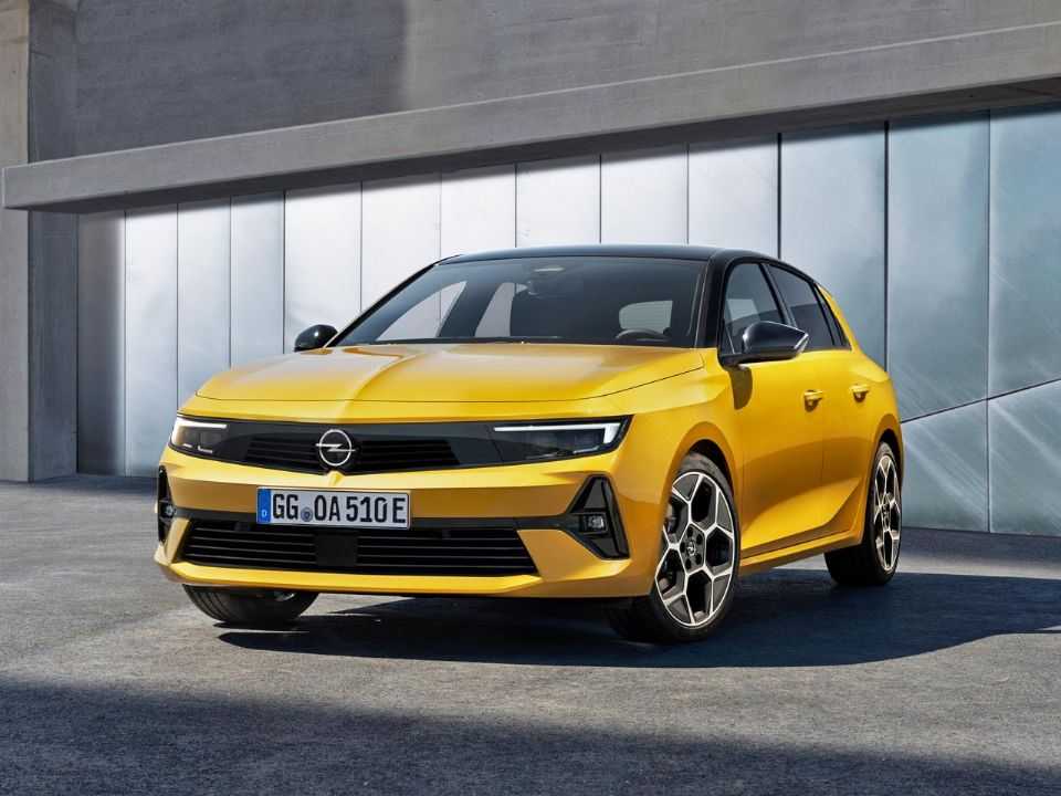 Opel�Astra 2022 - �ngulo frontal