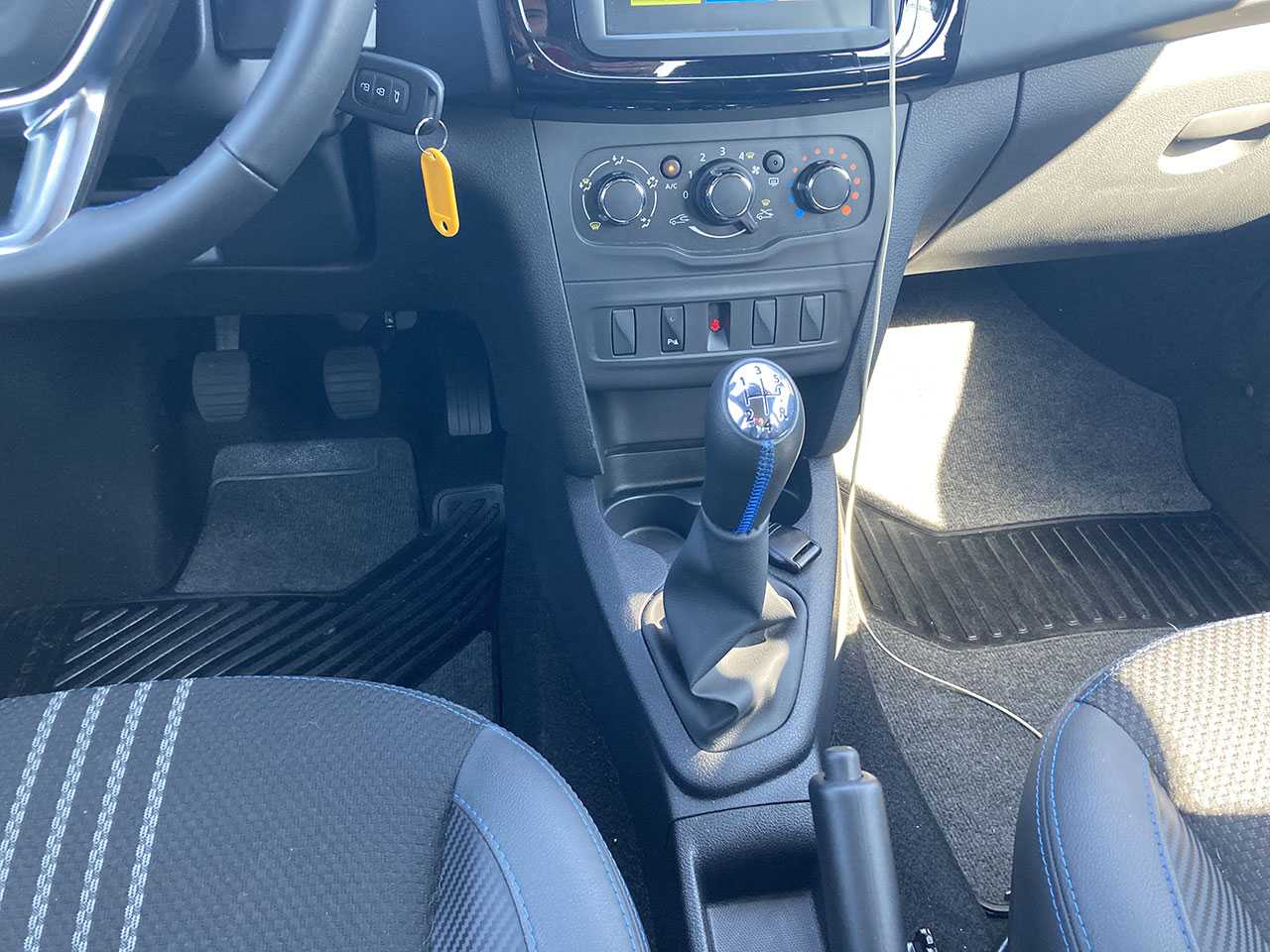 Renault�Sandero 2022 - c�mbio