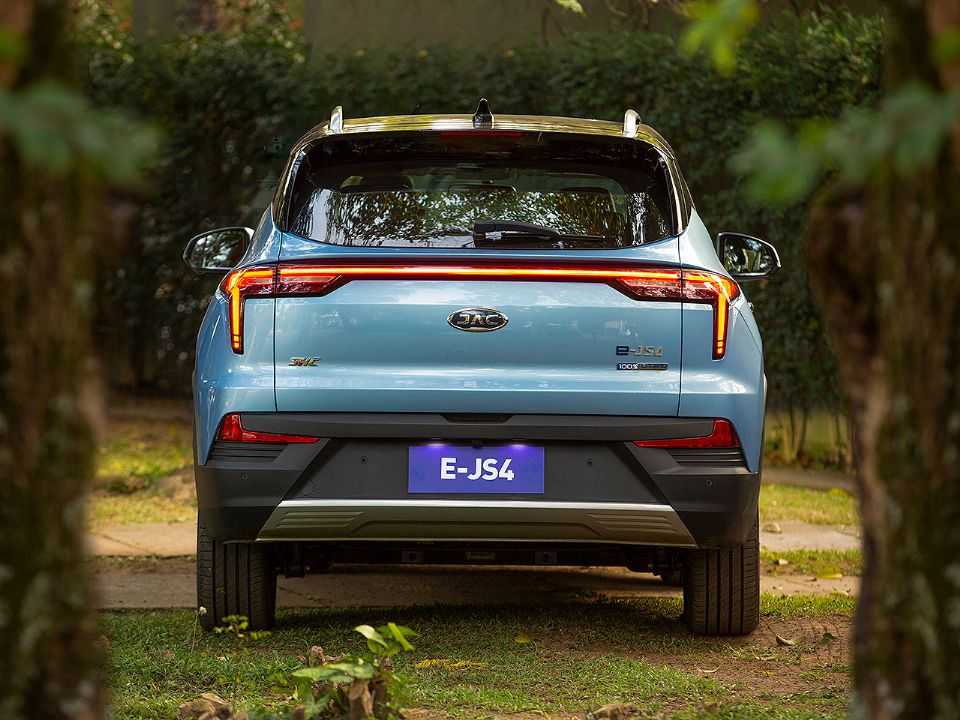 JAC�e-JS4 2022 - traseira