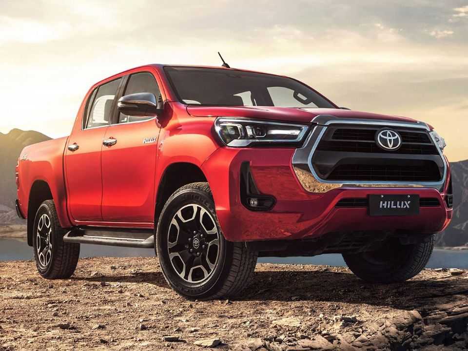 ToyotaHilux 2021 - ngulo frontal