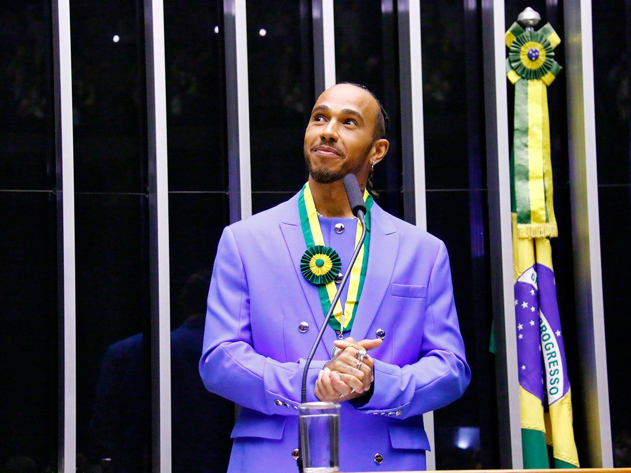 Lewis Hamilton torna-se Cidado Honorrio Brasileiro
