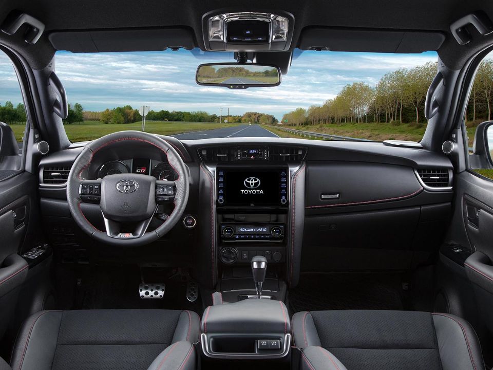 Toyota�SW4 2023 - painel