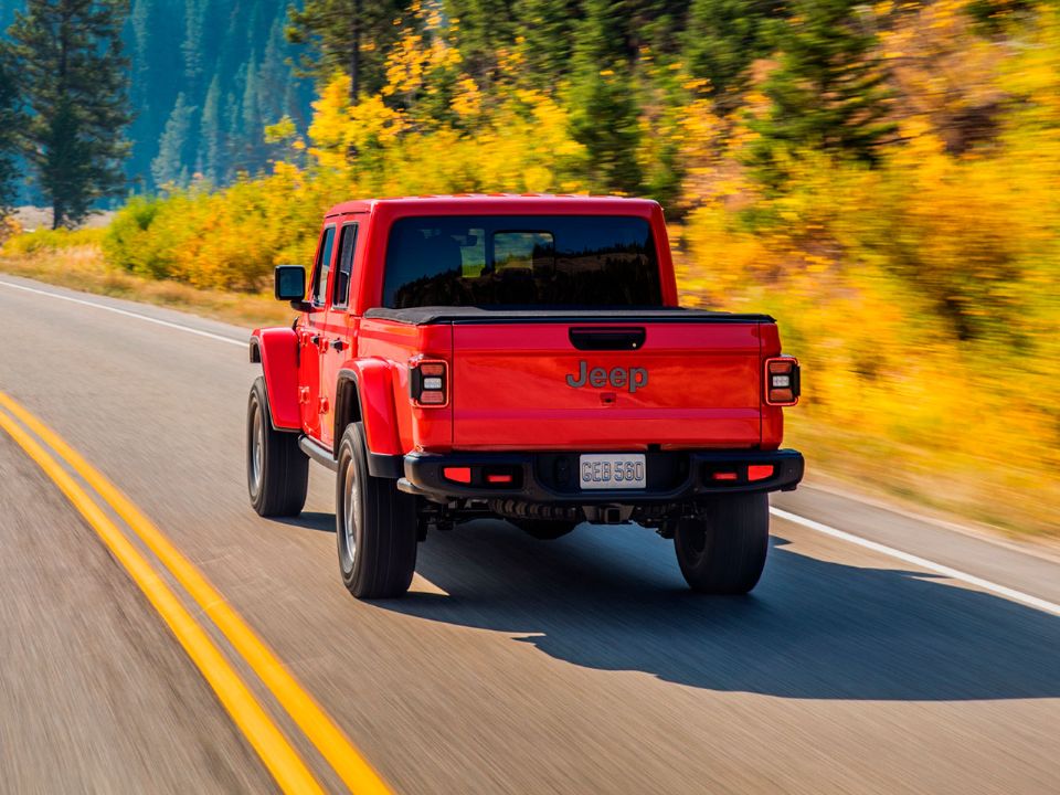 Jeep�Gladiator 2023 - �ngulo traseiro