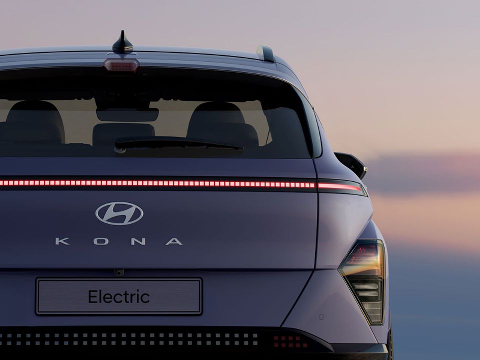 Hyundai Kona 2024 com propulsão elétrica
