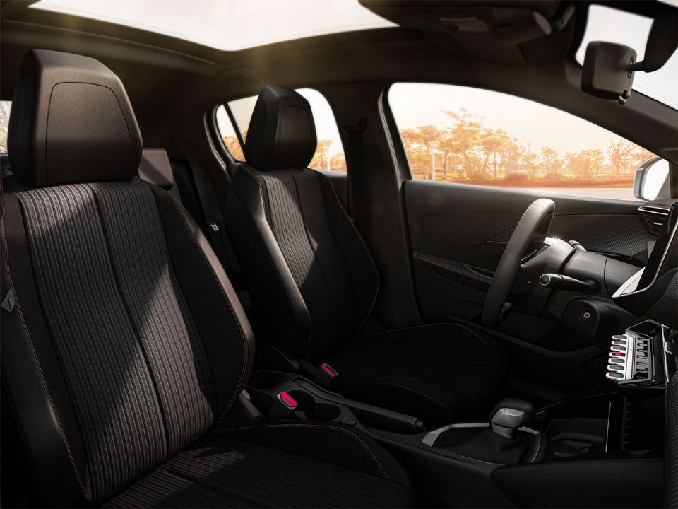 Peugeot�208 2023 - bancos dianteiros