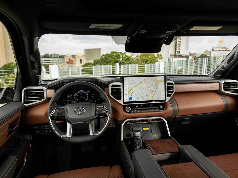 Toyota Tundra i-Force Max 2023