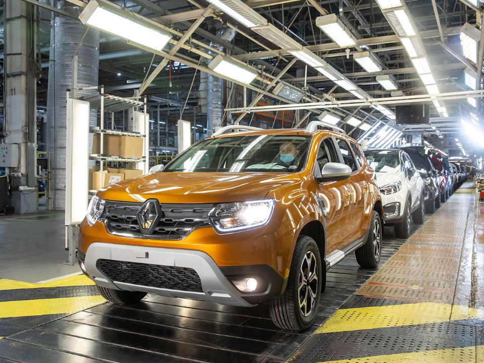 Nova geração do Renault Duster produzida na linha de montagem na Rússia