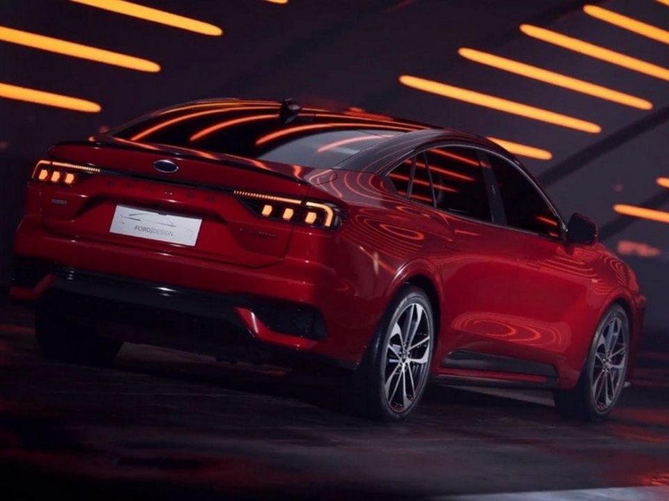 Ford Mondeo ganha versão ST-Line com apelo esportivo