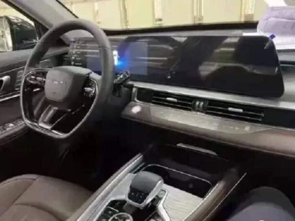 Novo Tiggo 8 Pro deve estrear em abril na China