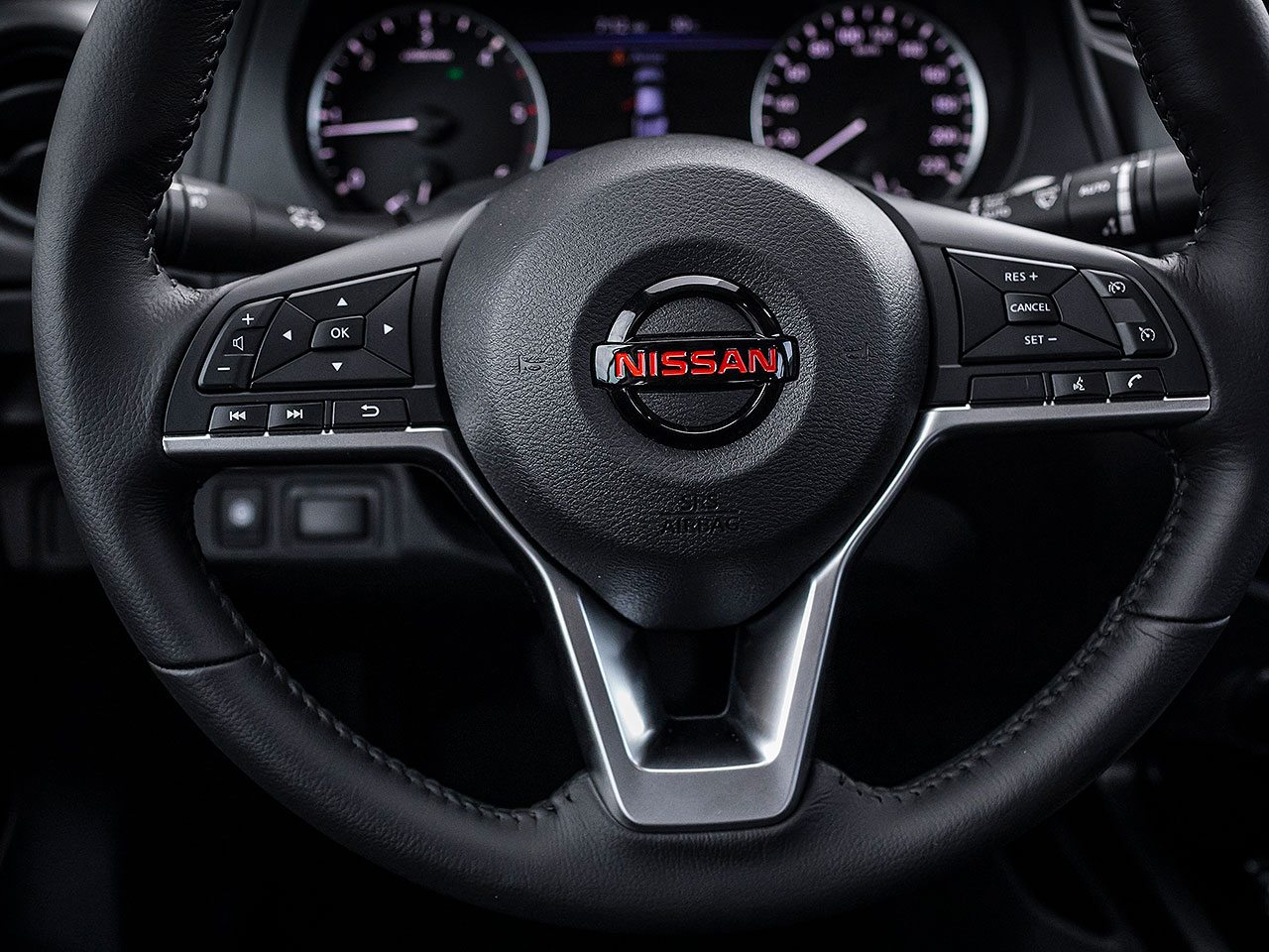 NissanFrontier 2023 - volante