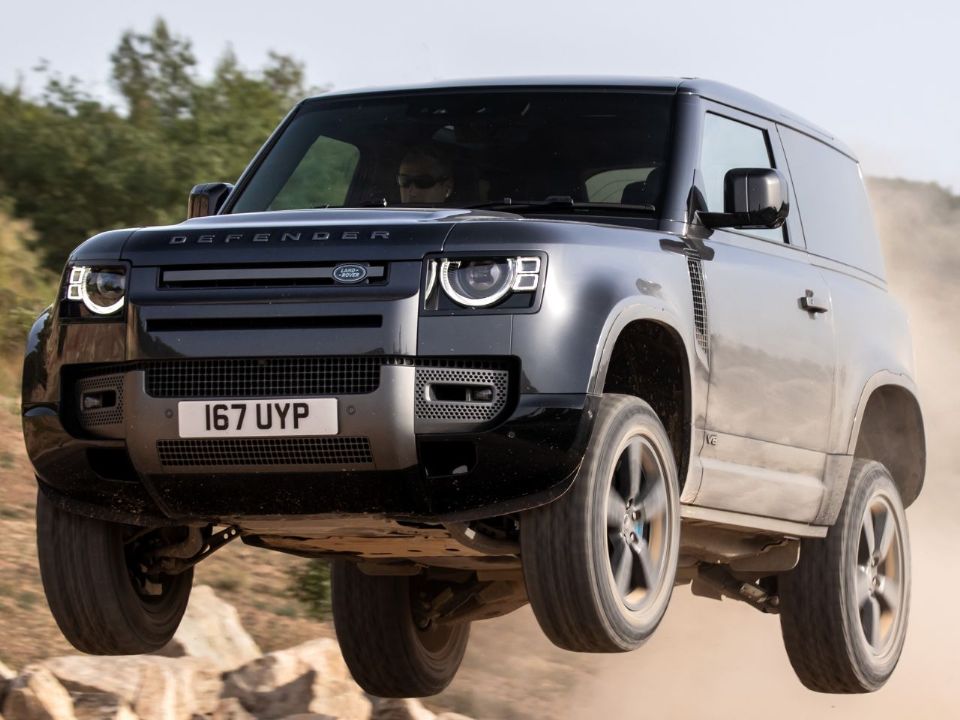 Land Rover�Defender 2023 - �ngulo frontal