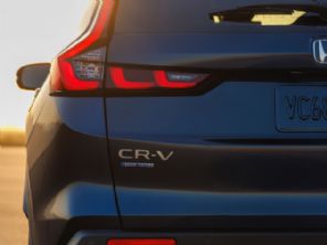 Honda CR-V 2023 sobe de nível, será mais espaçoso e conta com ''toques de luxo''