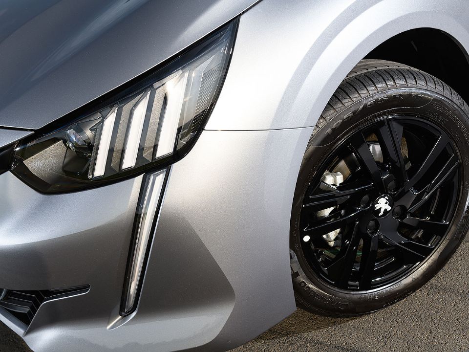 Peugeot�208 2023 - outros