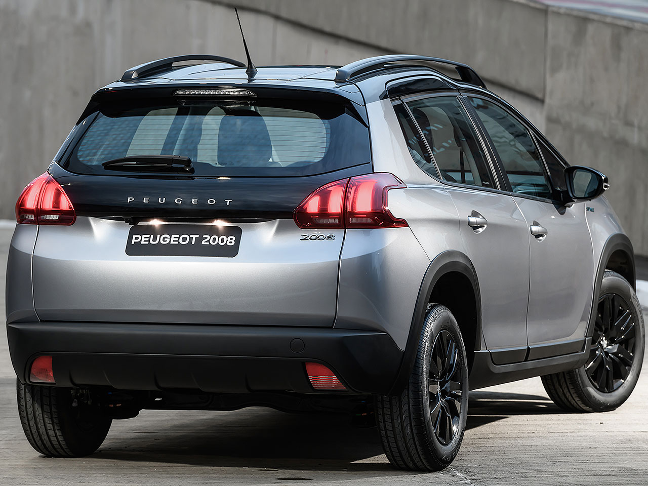 Peugeot�2008 - Foto 36 de 139 - 1600 x 1200 pixels2023 - �ngulo traseiro