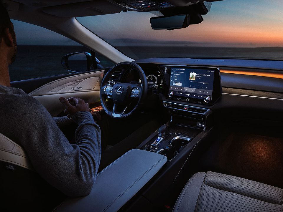 Lexus�RX 2023 - painel