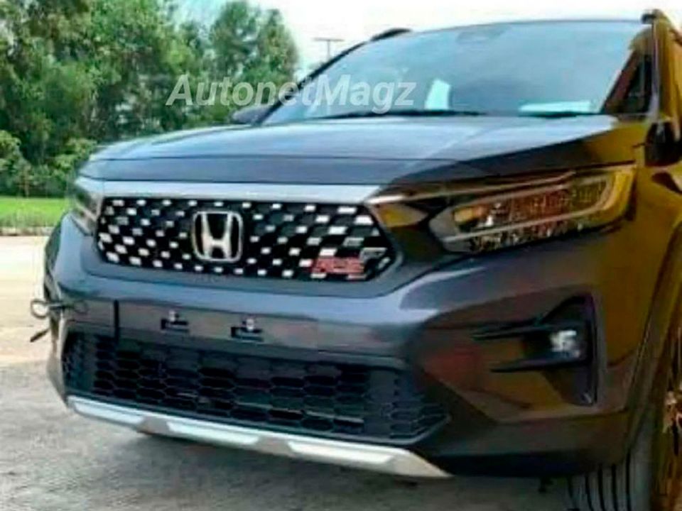 Flagra da possível versão de produção do Honda SUV RS Concept