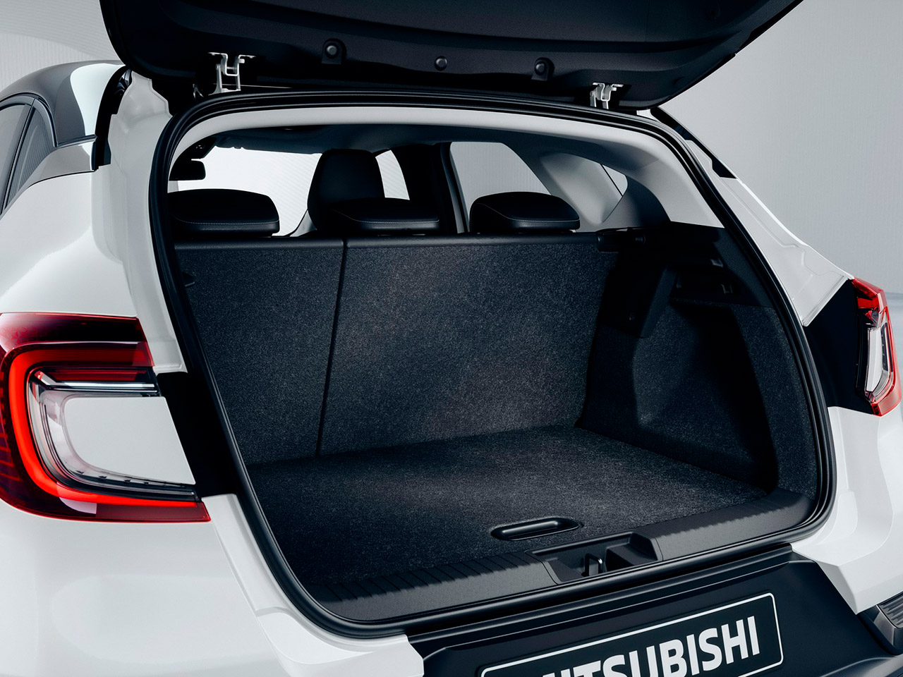 Mitsubishi�ASX - Foto 1 de 39 - 1600 x 1200 pixels2023 - porta-malas