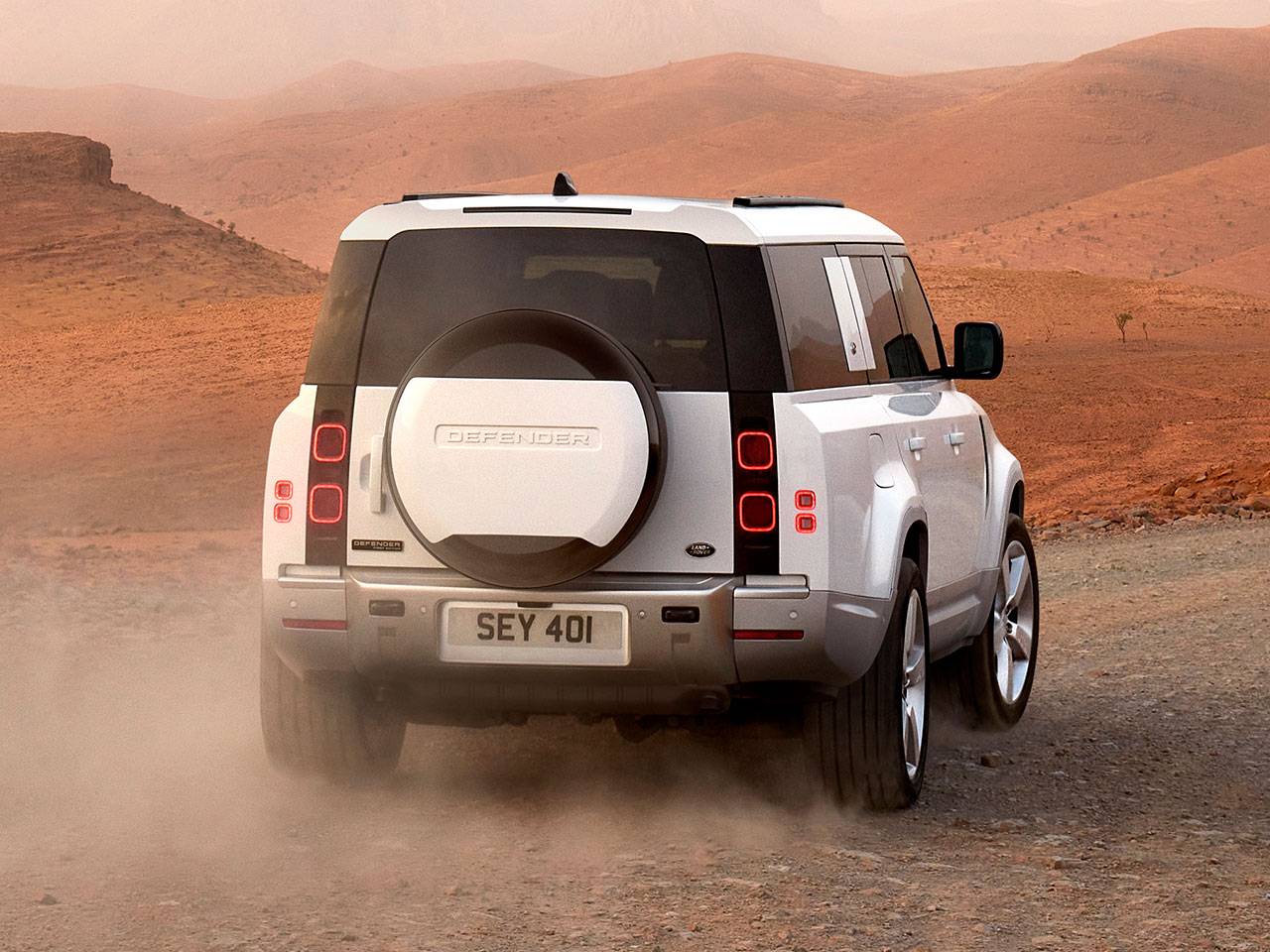 Land RoverDefender 2023 - ngulo traseiro
